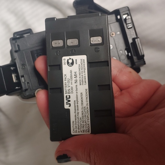 JVC compact VHS/Digital recorder - Picture 5 of 7